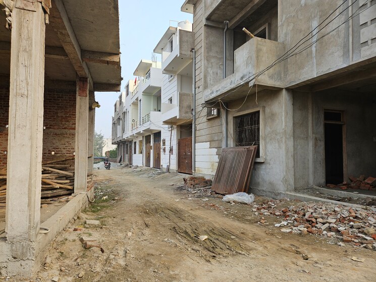 Exterior View, mahamanapuri colony 4 Bedroom 2600 Sq.Ft. Villa In Mahamanapuri Colony Varanasi 8614384