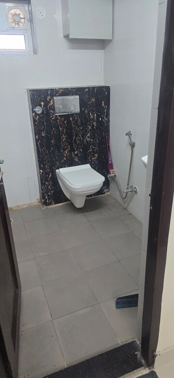 Bathroom in 1 BHK Apartment at Sector 23 Dwarka – for Rent