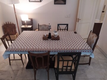 Furnished Amenities in 4 BHK Apartment at Greater Kailash I – for Rent