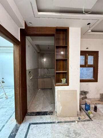 Building Lobby in 4 BHK Builder Floor at Vasundhara Sector 10 – for Sale