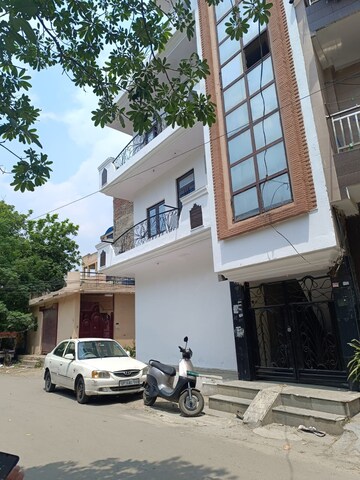 4 BHK Builder Floor – Exterior View View at Vasundhara Sector 10 - for Sale