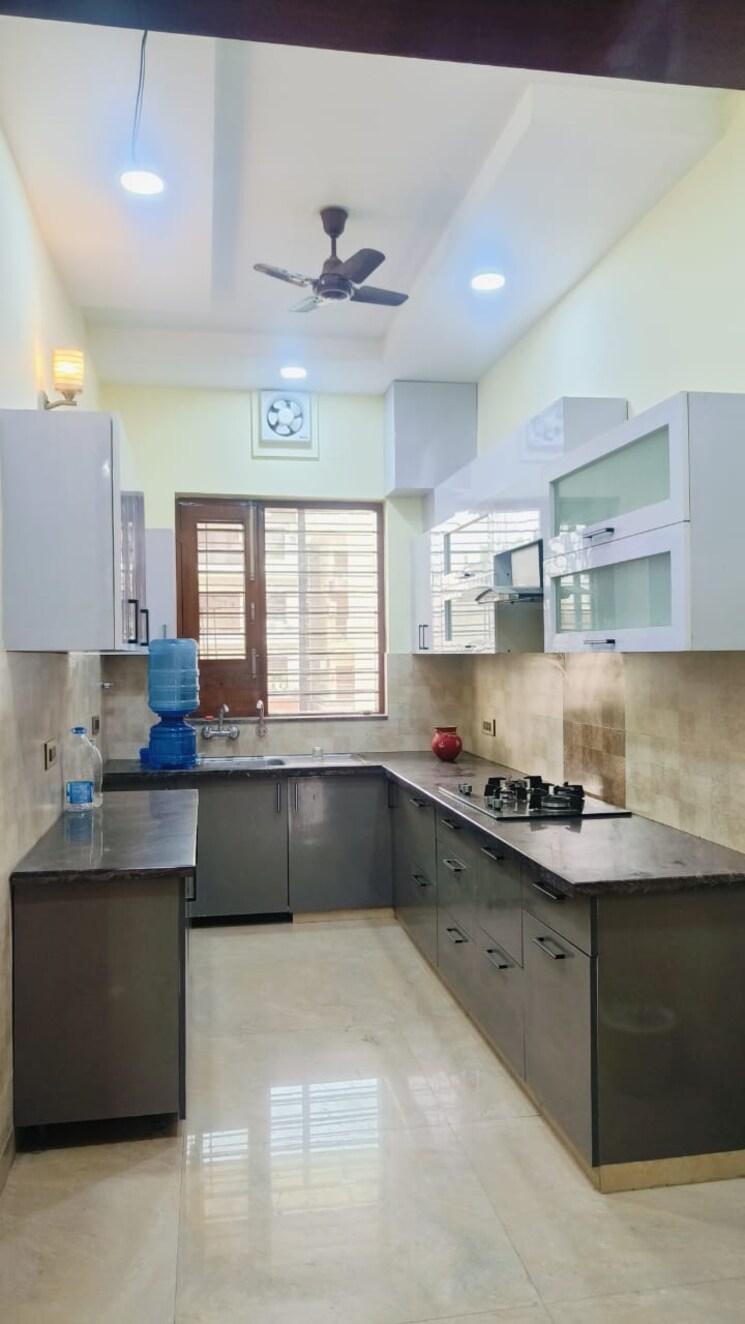 Kitchen, parklands 3 Bedroom 250 Sq.Yd. Builder Floor In Sector 85 Faridabad 8614697