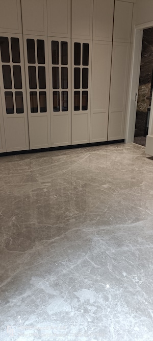 Room in 3 BHK Builder Floor at Janakpuri – for Sale