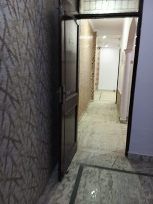 Building Lobby in 2 BHK Builder Floor at Mahavir Enclave 1 – for Sale