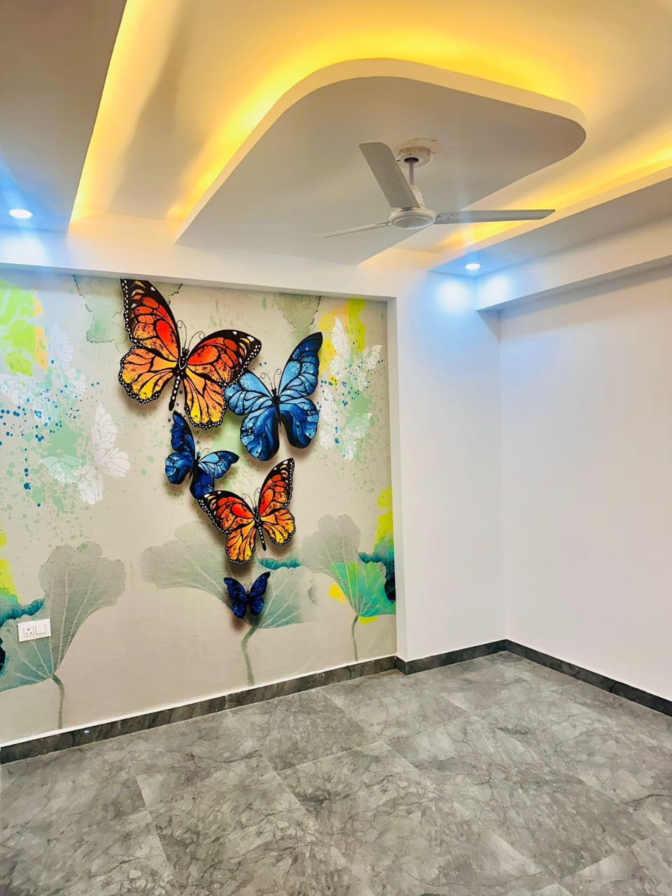 2 BHK + Study Room Apartment For Sale in Krystal Supremus