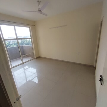 Room in 2 BHK Apartment at Pyramid Fusion Homes, Sector 70a – for Rent