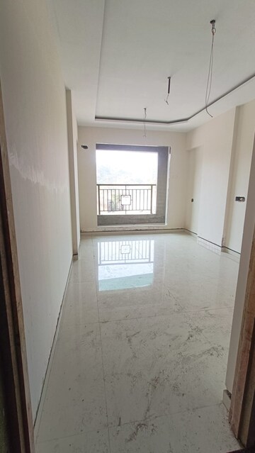 Room in 3 BHK Apartment at Jaypee Klassic Arcade, Sector 134 – for Sale