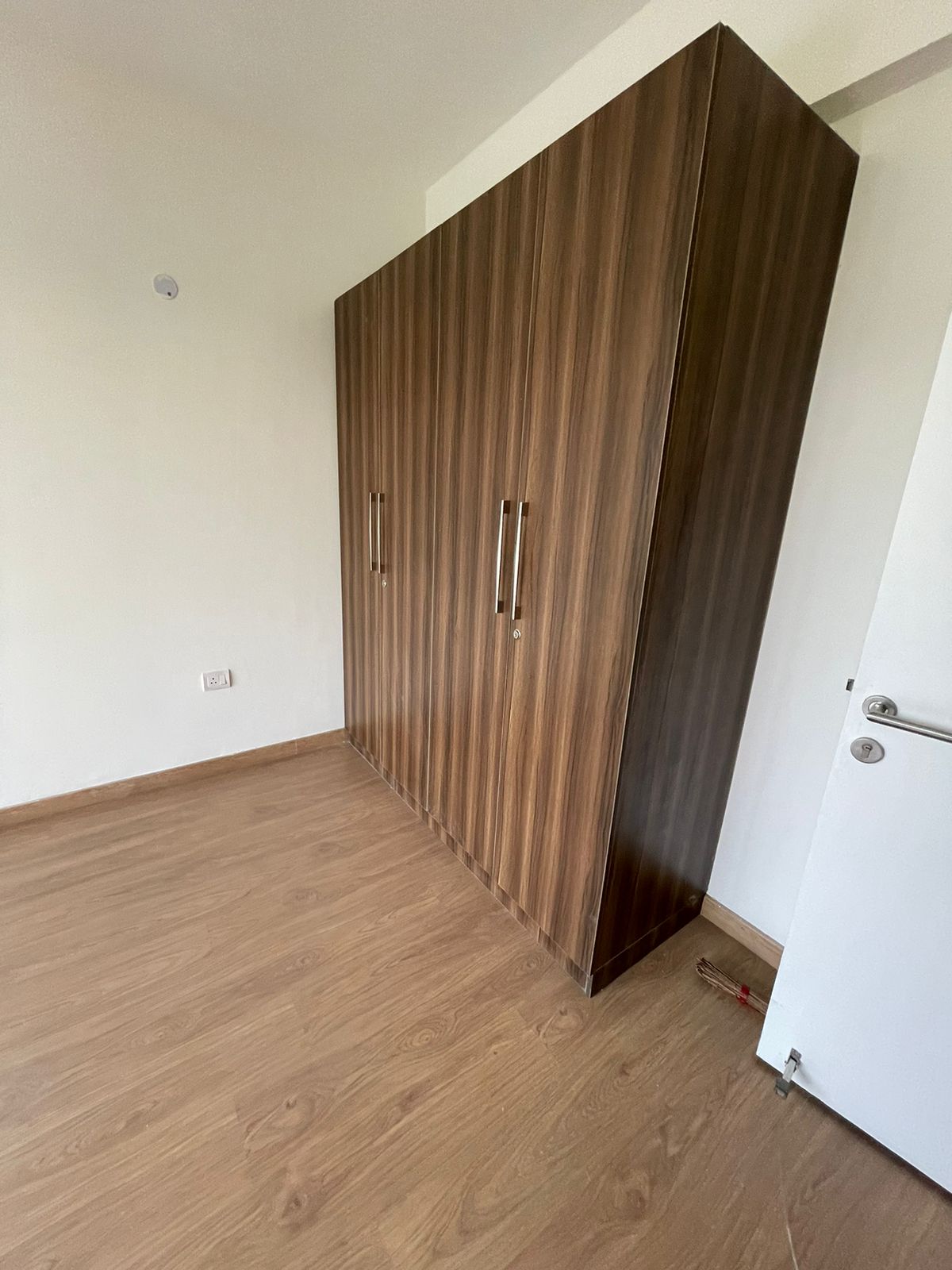 2 BHK Apartment For Rent in Godrej Meridien