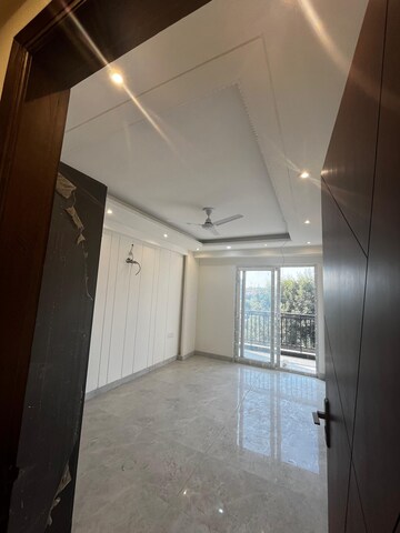 Room in 3 BHK Builder Floor at Chattarpur – for Sale