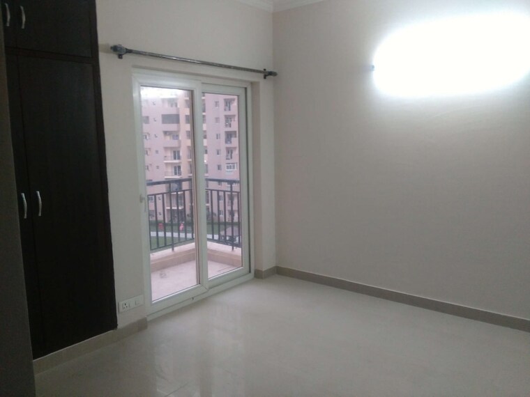 Room, paras-tierea 2 Bedroom 1070 Sq.Ft. Apartment In Sector 137 Noida 8615450