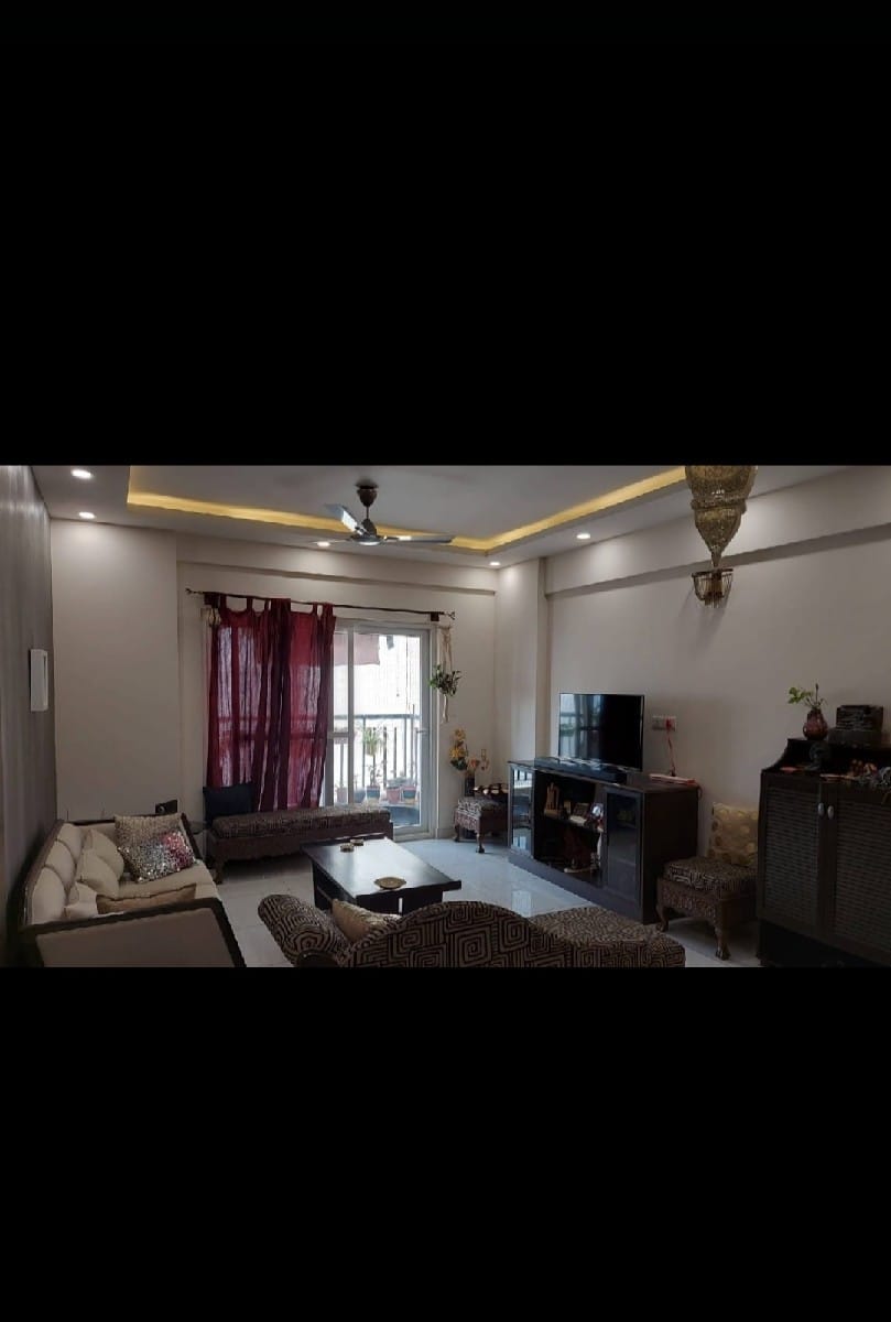3 BHK + Extra Room Apartment For Rent in Shriram Summitt