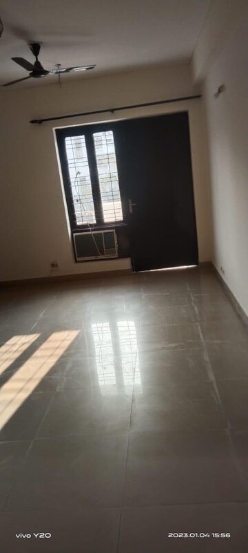 Room in 3 BHK Builder Floor at M2K The White House, Sector 57 – for Rent
