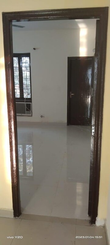 Furnished Amenities in 3 BHK Builder Floor at M2K The White House, Sector 57 – for Rent