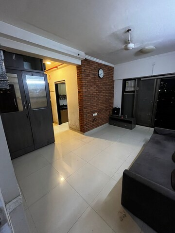 2 BHK Apartment For Rent in Anant Tara, Kandivali West