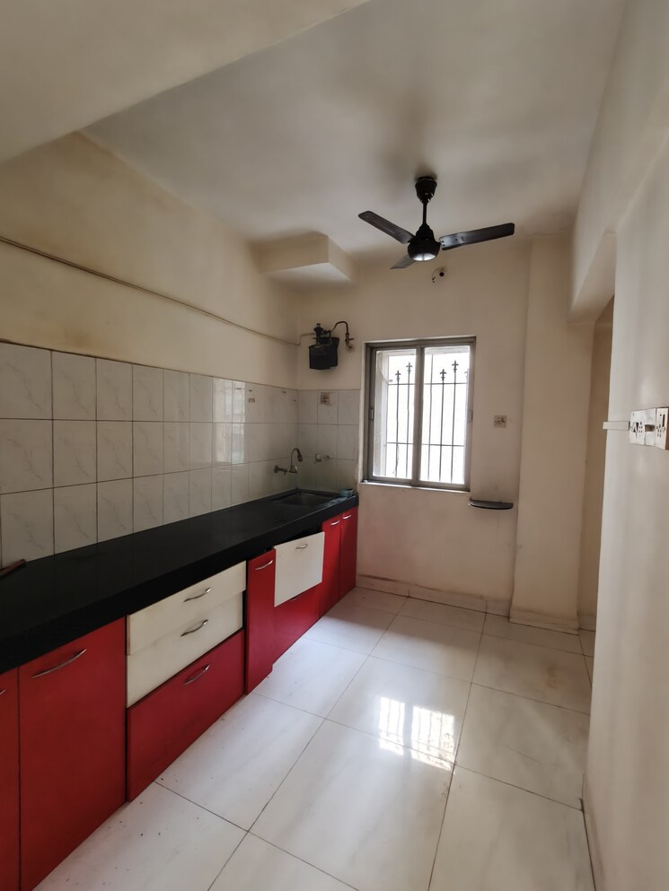 Kitchen, puranik-aarambh 2 Bedroom 825 Sq.Ft. Apartment In Ghodbunder Road Thane 8615703