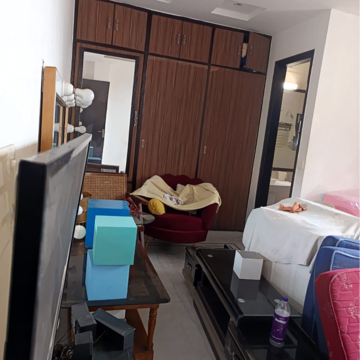 Living Room in 2 BHK Builder Floor at Saket – for Rent