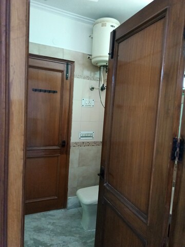 Bathroom in 3 BHK Independent House at Sector 31 – for Rent