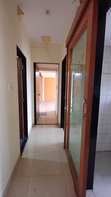  3 BHK Apartment at Accolade Co Op Hsg Soc, Eastern Express Highway – for Rent