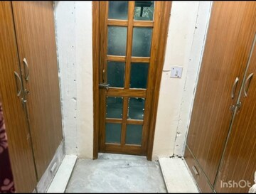 Building Lobby in 2 BHK Builder Floor at Mohit House, Sushant Lok I – for Rent