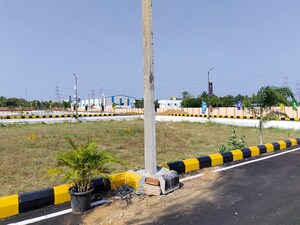  Plot For Sale in Kelambakkam