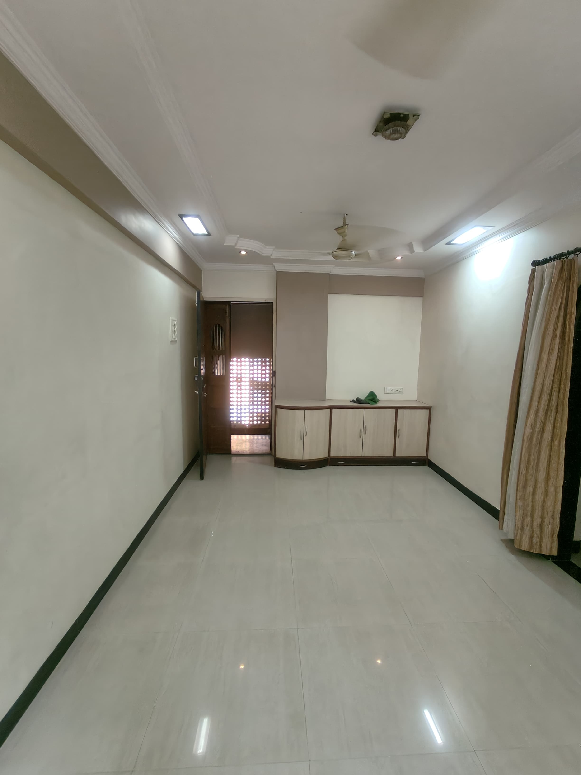 1 BHK + Extra Room Apartment For Rent in Ek Siddhi CHS Kolbad Road