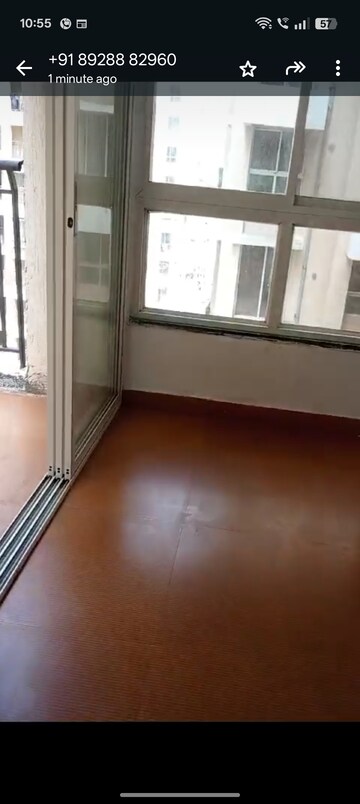 Room in 2 BHK Apartment at DB Orchid Ozone, Dahisar East – for Rent