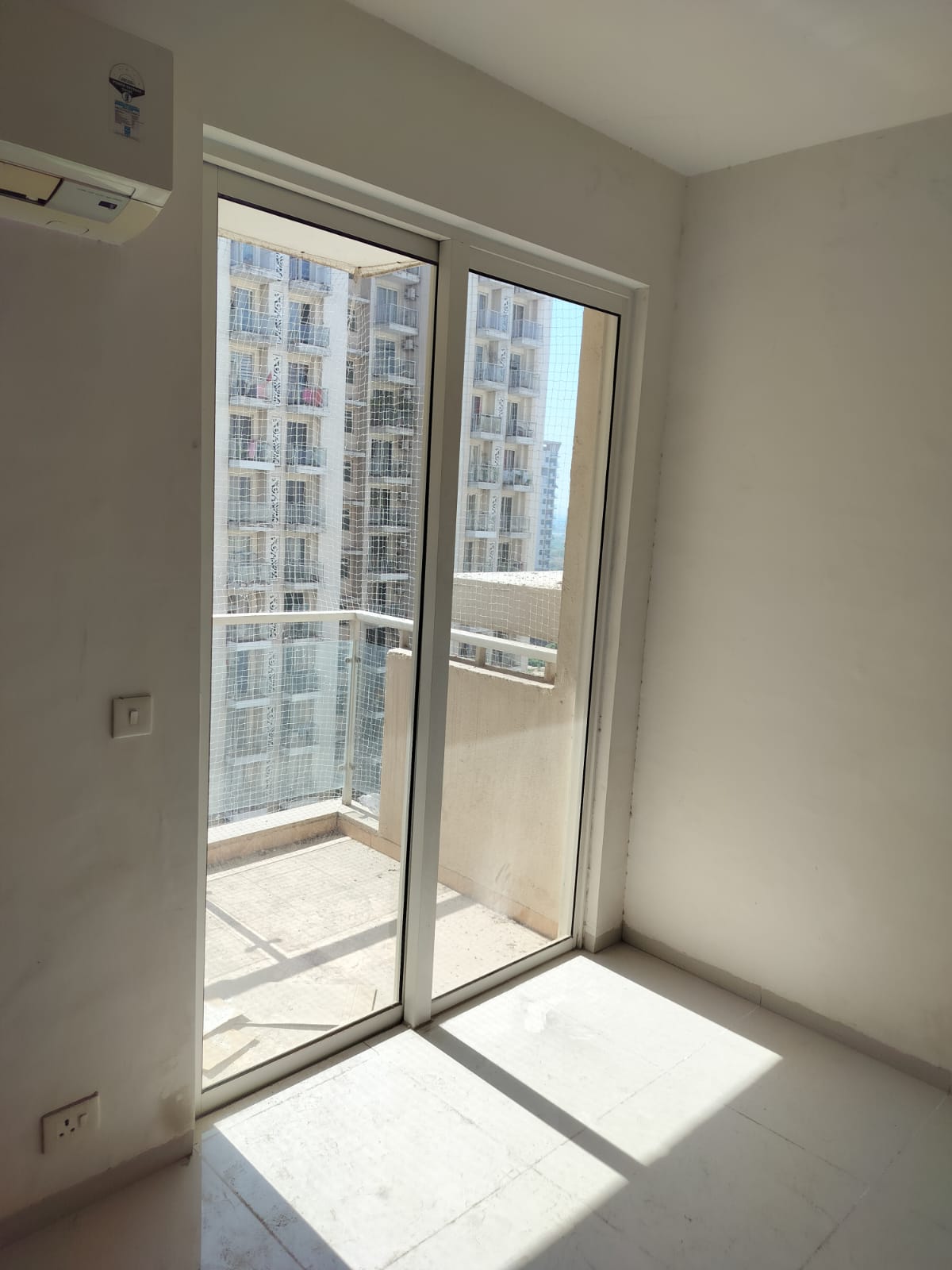 3.5 BHK + Servant Room Apartment For Sale in Adani M2K Oyster Grande