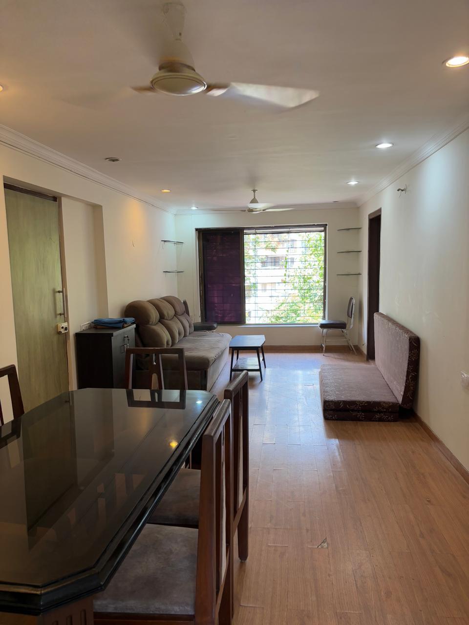 3 BHK Apartment For Rent in Opp Hdfc Bank, Juhu Verso
