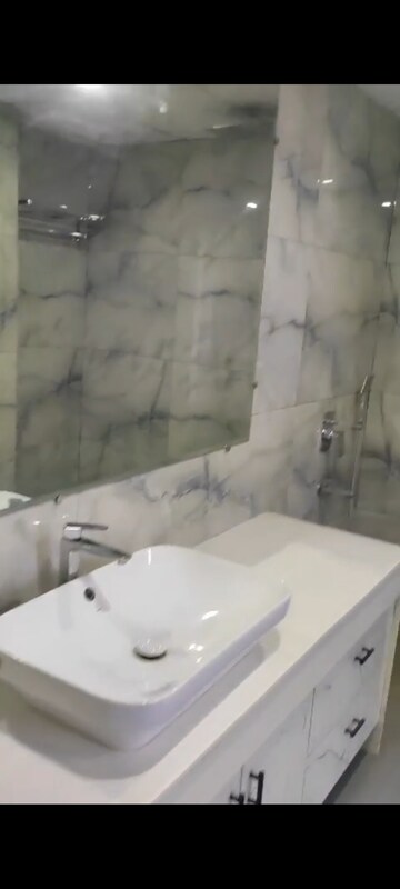 Bathroom in 3 BHK Apartment at Jaypee Kalypso Court, Sector 128 – for Rent