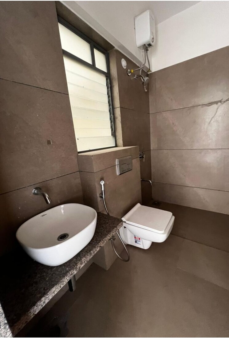 Bathroom, undri 3 Bedroom 1400 Sq.Ft. Apartment In Undri Pune 8615882