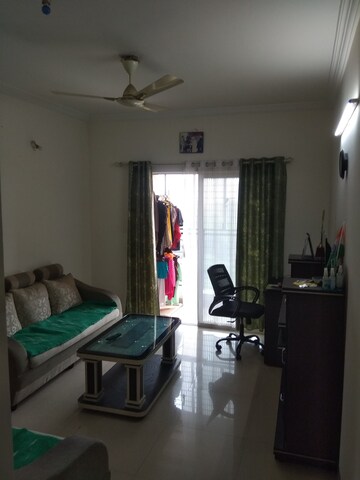 2 BHK Apartment For Sale in Salarpuria H And M Royal, Kondhwa