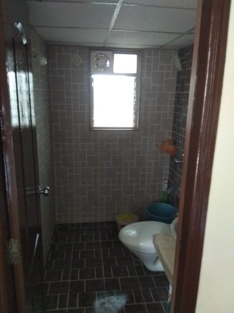 Bathroom, salarpuria-h-and-m-royal 2 Bedroom 1050 Sq.Ft. Apartment In Kondhwa Pune 8615889