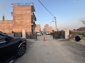  Plot For Sale in Sultanpur Road