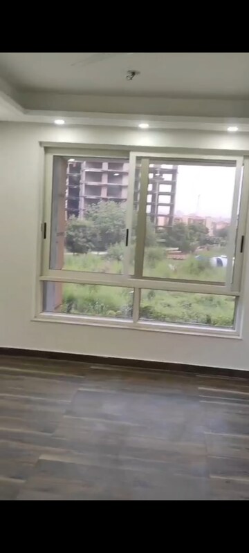 Master Plan in 3 BHK Apartment at Jaypee Greens Kalypso Court, Sector 128 – for Rent