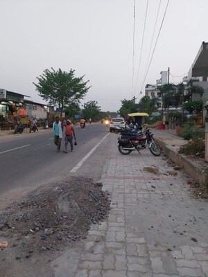  Plot For Sale in Jankipuram