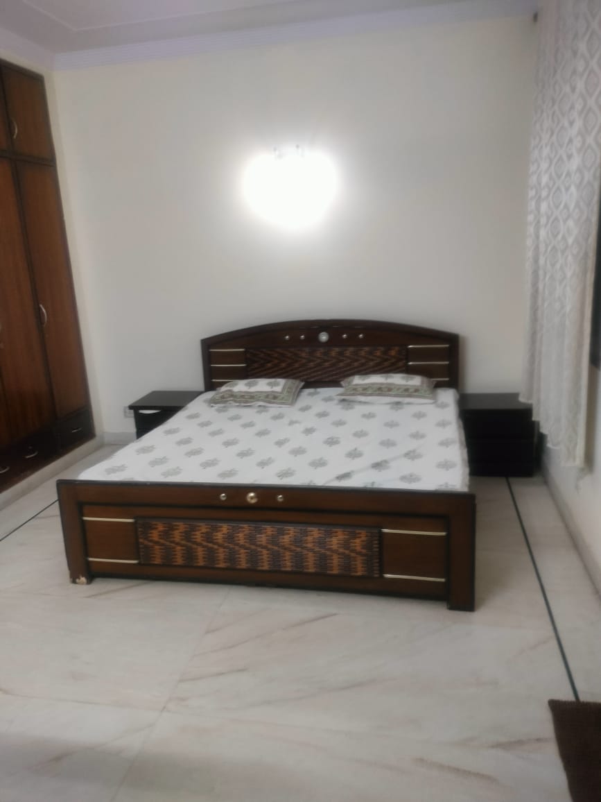 2 BHK Builder Floor For Rent in East of Kailash Block-B RWA