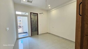 Room in 3 BHK Builder Floor at Pir Machalla – for Sale