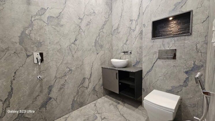 Bathroom, pir machalla 3 Bedroom 1680 Sq.Ft. Builder Floor In Pir Machalla Zirakpur 8615935