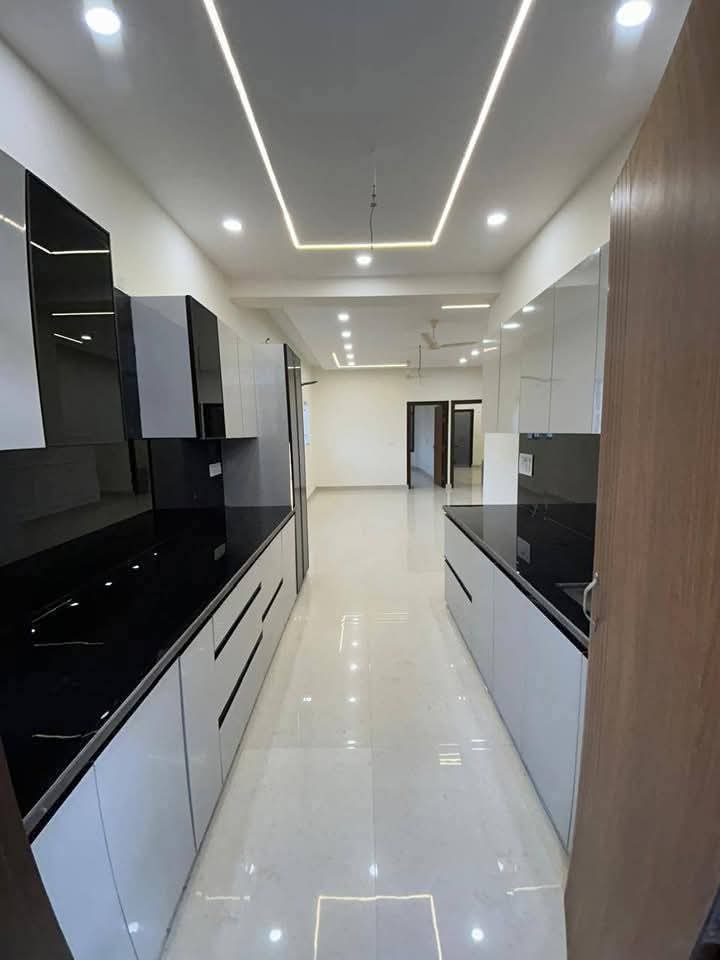 3 BHK + Pooja Room,Extra Room Builder Floor For Sale in Imperial Homes
