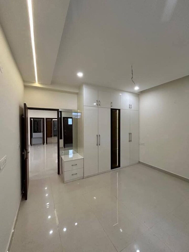 Room, pir machalla 3 Bedroom 1750 Sq.Ft. Builder Floor In Pir Machalla Zirakpur 8615942