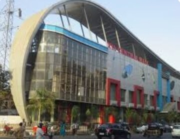  Office Space – Exterior View View at Kandivali West - for Rent