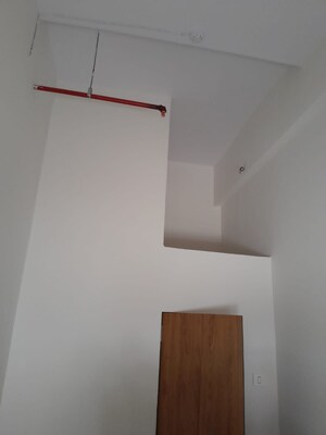  Shop For Sale in Kandivali West