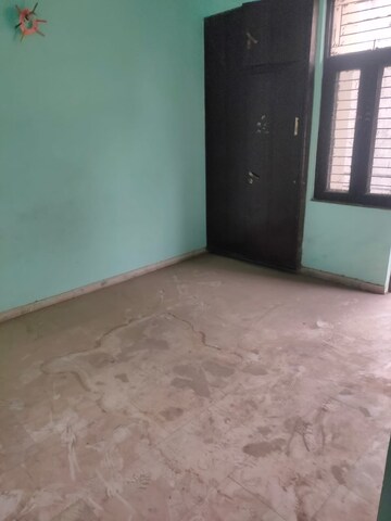 2 BHK Builder Floor For Sale in Sainik Colony
