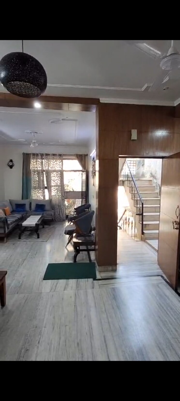 Living Room, green fields colony 3 Bedroom 200 Sq.Ft. Builder Floor In Green Fields Colony Faridabad 8615975