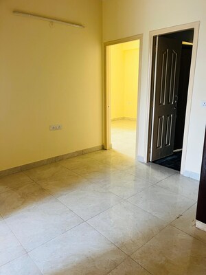 Room in 3.5 BHK Apartment at Gulmohur Garden, Raj Nagar Extension – for Sale