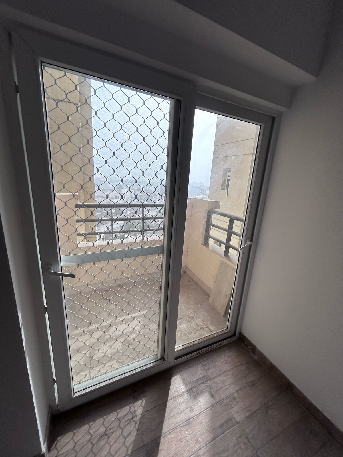 3 BHK Apartment For Rent in Purvanchal Royal City II