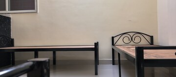 Room in  Pg at Karve Nagar – for Rent
