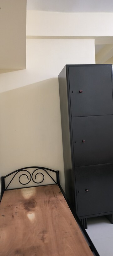 Room in  Pg at Karve Nagar – for Rent