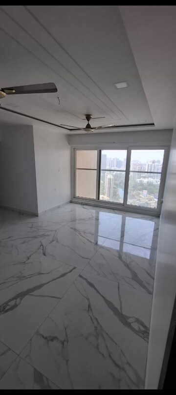 2 BHK Apartment For Rent in RNA NG Eclat, Andheri West