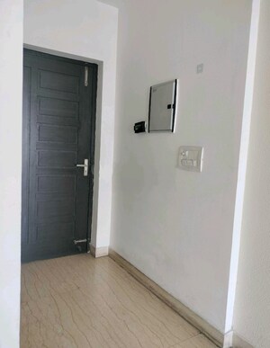 2 BHK Apartment For Sale in Mahagun Moderne, Sector 78
